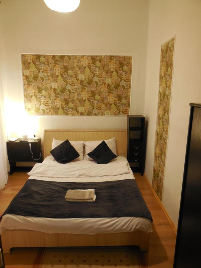 Apartment Near Rynok Square Львов Экстерьер фото